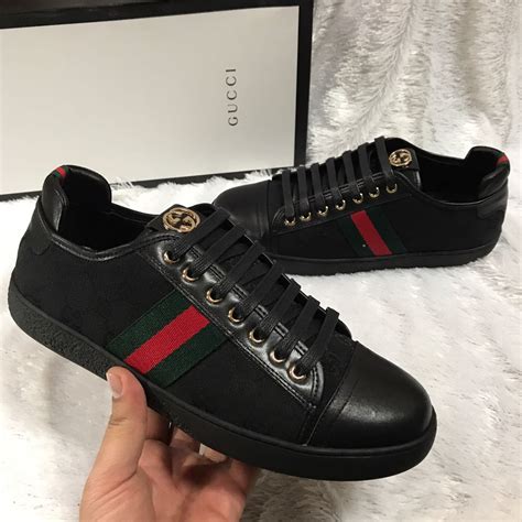 Zapatos Gucci para hombre .